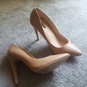 Forever21 leather nude pumps
